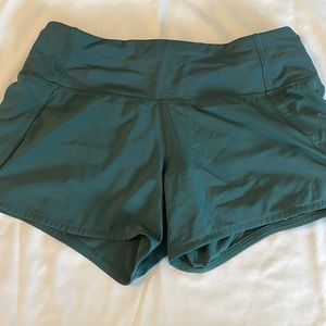 Lulu lemon forest green shorts size 4